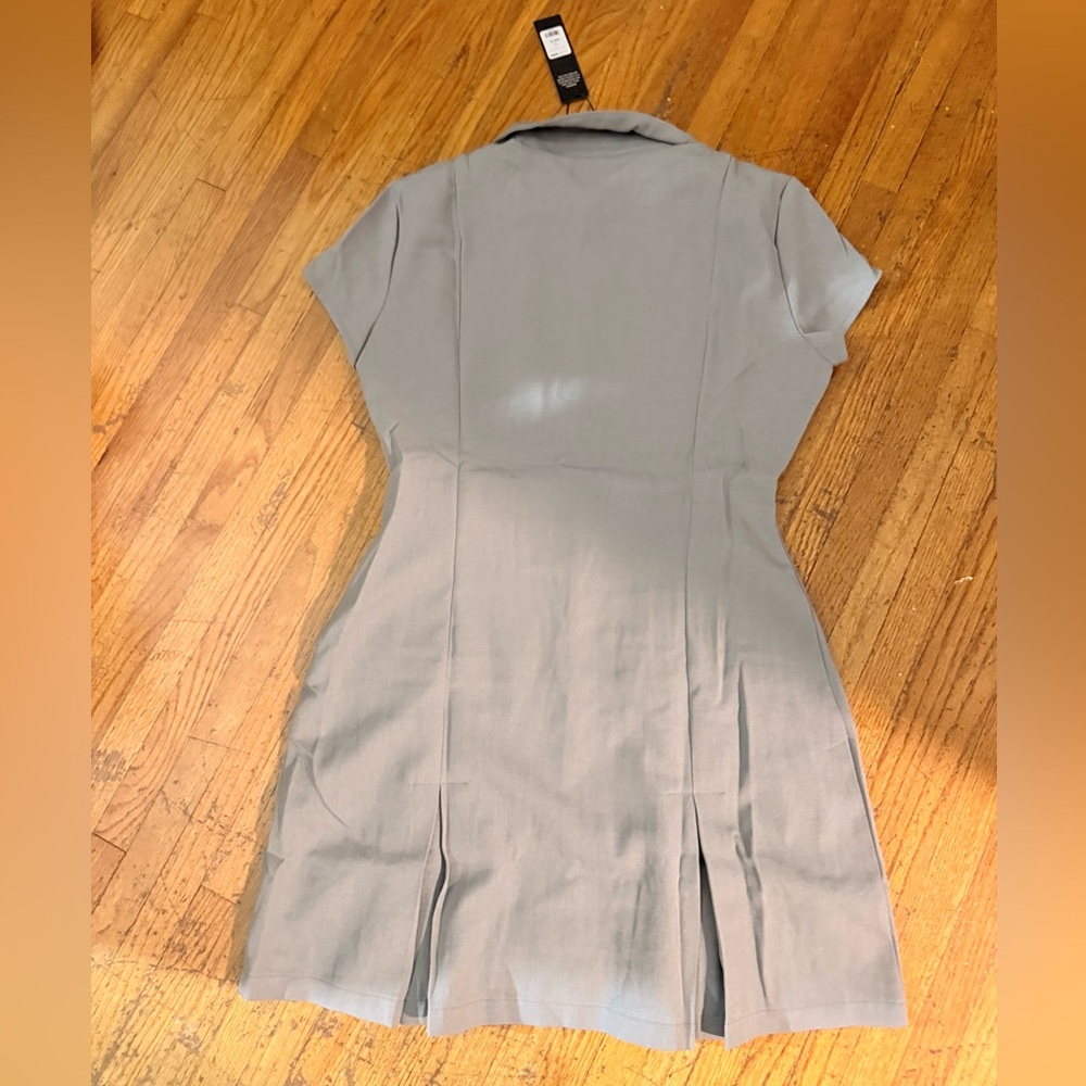 Fashion Nova Light Gray Collared Short-Sleeve Mini Dress - Picture 2 of 3